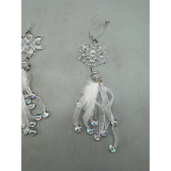 set of 2 plastic Snowflake Hanging Ornament With Feathers & Iridescent Beads - Picture 11 of 12